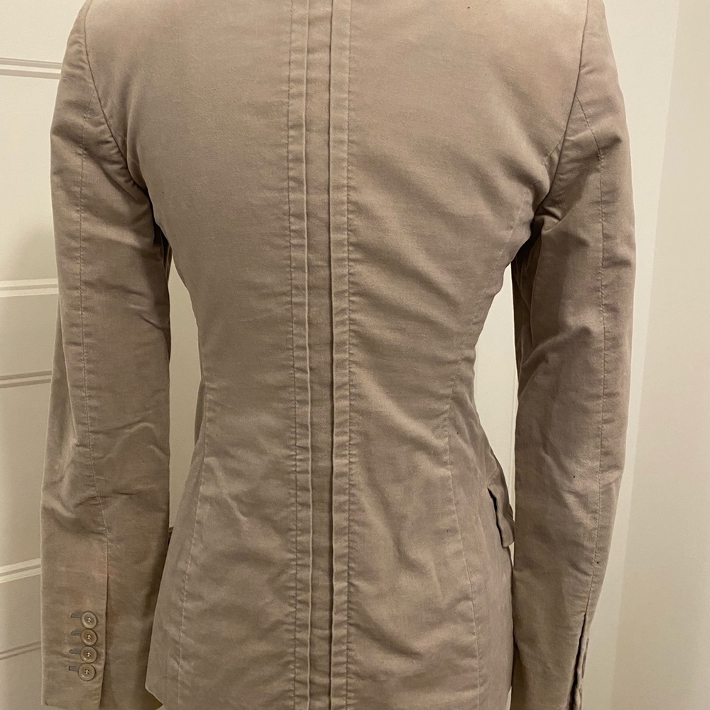 Gucci. In great condition - Picture 4 of 9